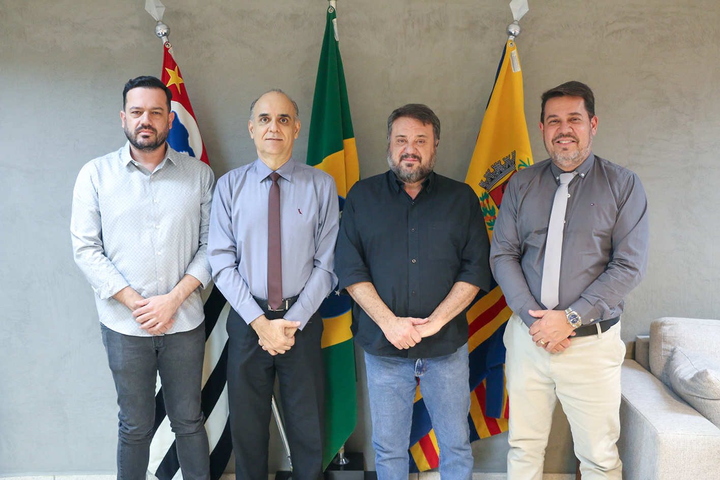 Câmara de Catanduva recebe comitiva da Polícia Civil para alinhar homenagem ao Dia do Policial Civil
