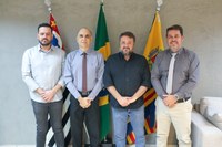 Câmara de Catanduva recebe comitiva da Polícia Civil para alinhar homenagem ao Dia do Policial Civil