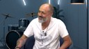 Das fitas K7 ao rock: Ivan Outeiro relembra trajetória marcada pela paixão pela música no Câmara Musical