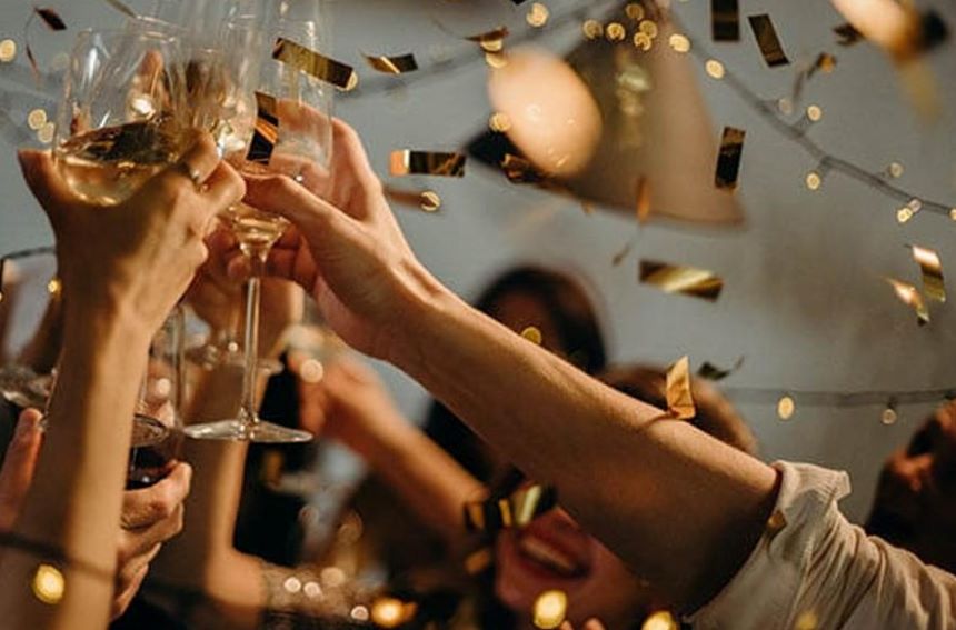  Festas de fim de ano: saiba como cuidar da saúde e como evitar a ressaca