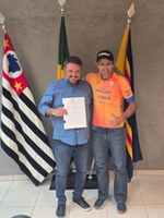 Moção de Congratulações de Marcos Crippa destaca superação de ciclista de Catanduva em prova inspirada no Tour de France
