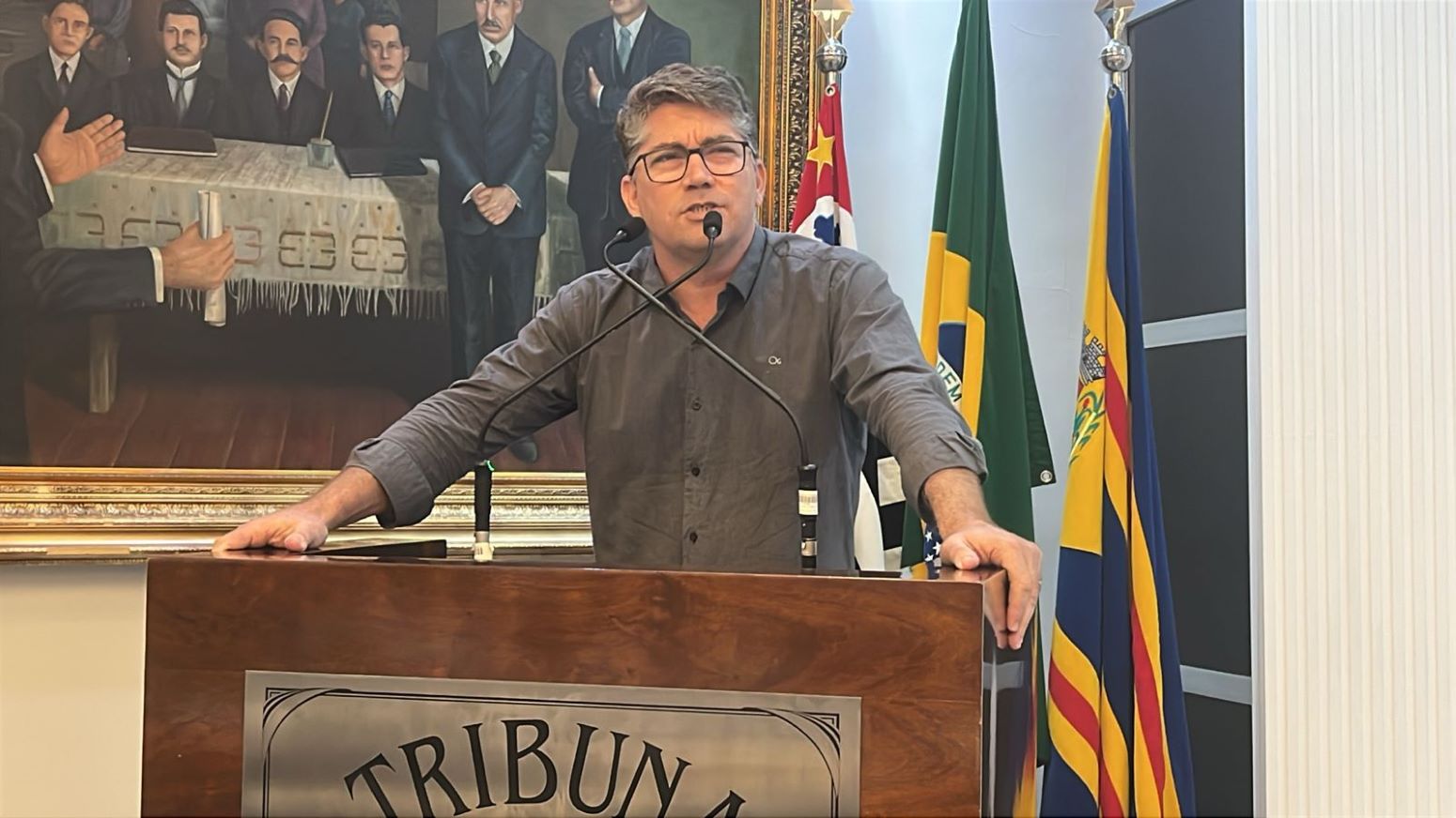 Na Tribuna, vereador Gleison Begalli destaca os 108 anos de Catanduva e celebra os 8 anos da ARCOS
