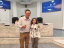 Vereador Dr. Sinval Malheiros homenageia jovem enxadrista por trajetória de destaque no esporte