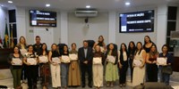 Vereador Marcos Crippa homenageia escola municipal por projeto literário que fortalece a educação em Catanduva 