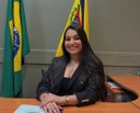 Vereadora Laura Luiza orienta sobre como proteger seu pet durante a queima de fogos do fim de ano